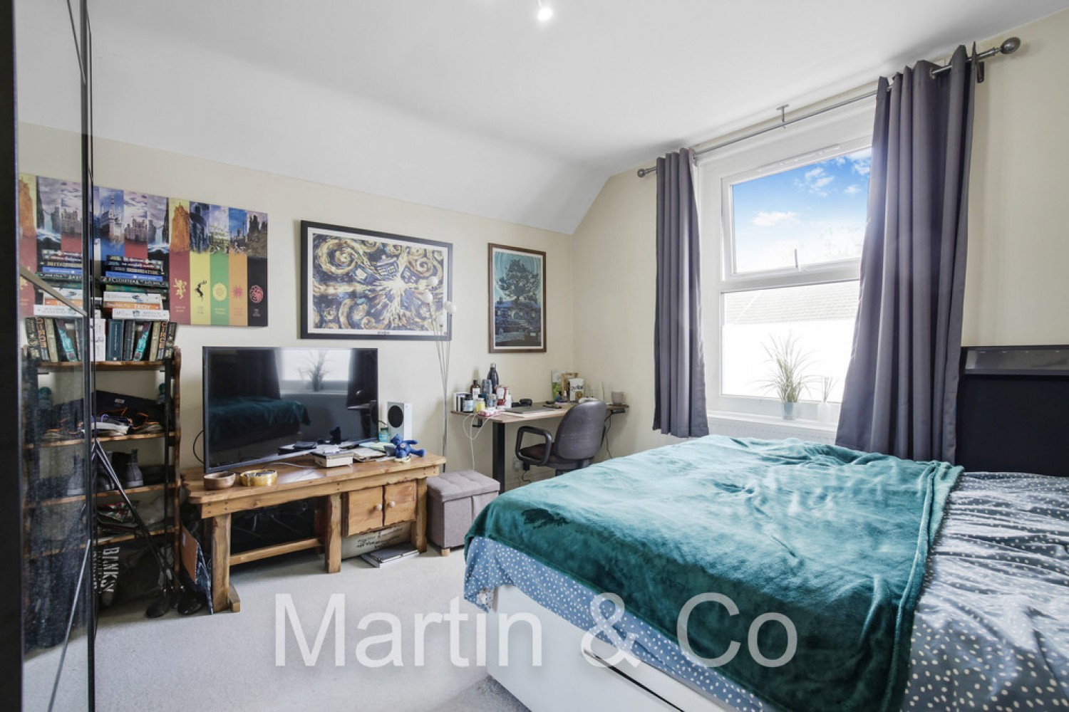 2 bedroom House for Sale St Peter's Street, South Croydon