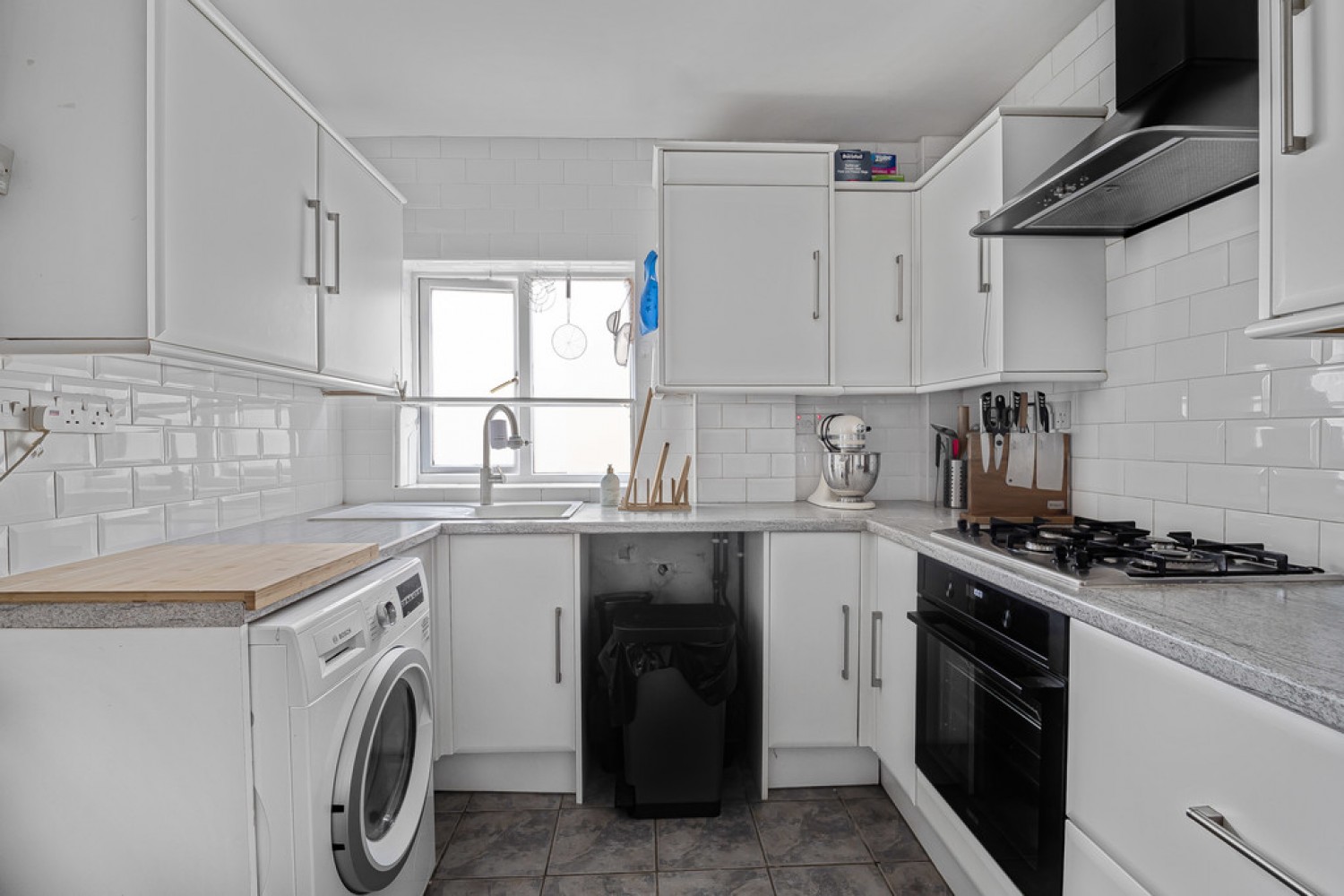 3 bedroom House for Letting Price Road, Croydon, Surrey
