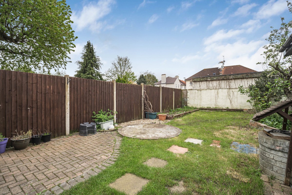 Price Road, Croydon, Surrey