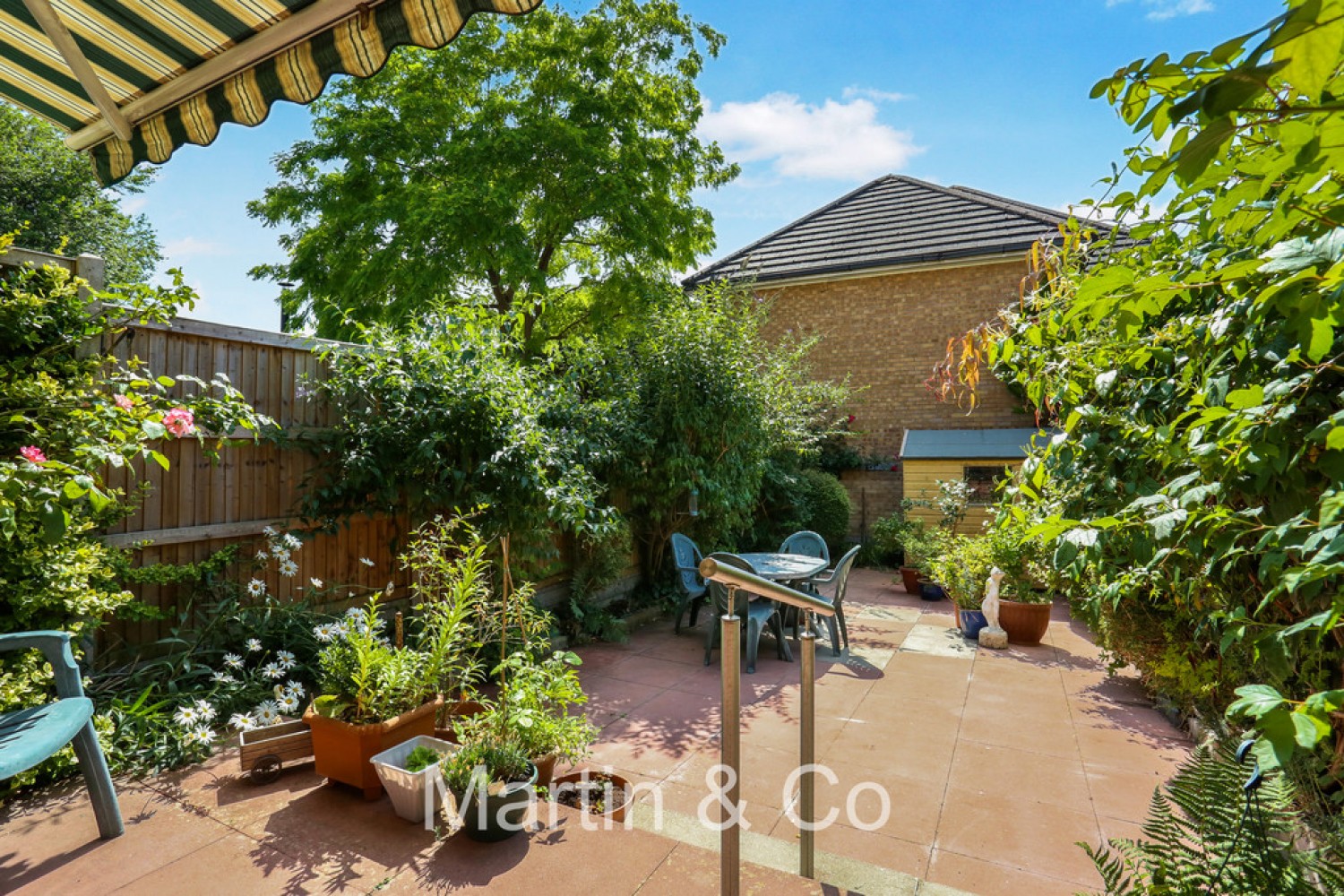 4 bedroom House for Sale Old School Place, Croydon, Surrey