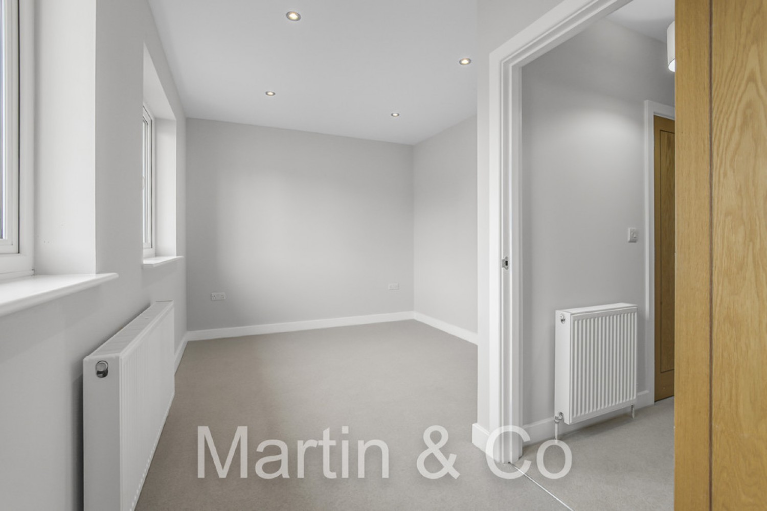 4 bedroom House for Sale Owen Close, Croydon