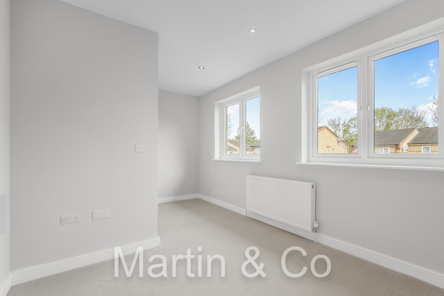 4 bedroom House for Sale Owen Close, Croydon