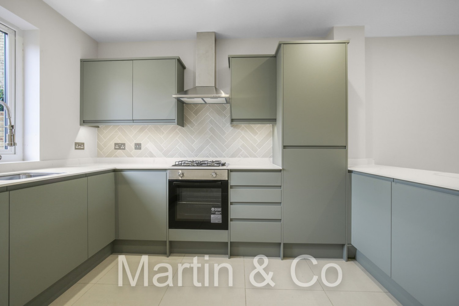 4 bedroom House for Sale Owen Close, Croydon