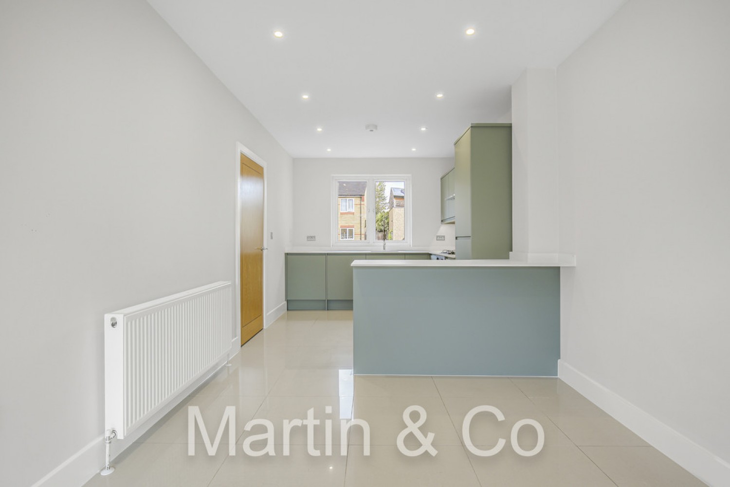 4 bedroom House for Sale Owen Close, Croydon