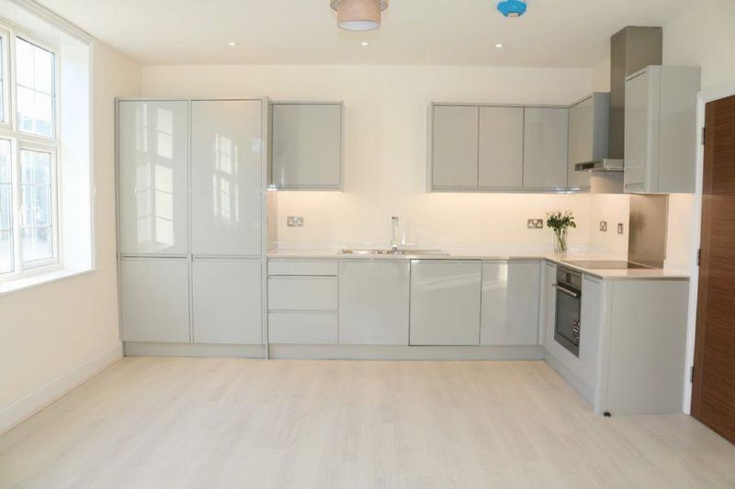 2 bedroom Flat for Sale Montagu Gardens, Wallington