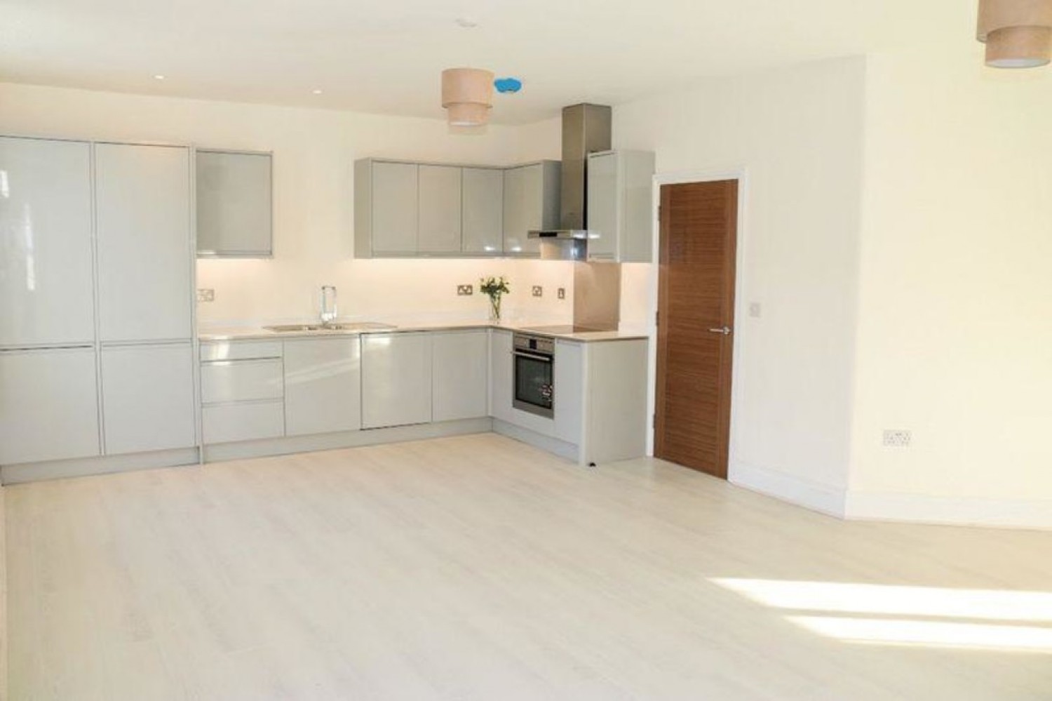 2 bedroom Flat for Sale Montagu Gardens, Wallington