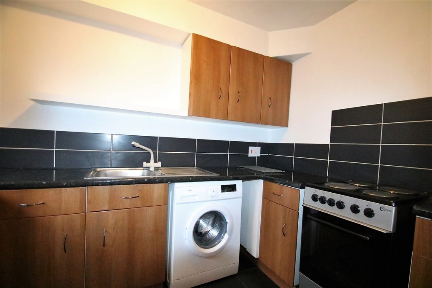 2 bedroom Flat for Sale Denning Avenue, Waddon, Croydon