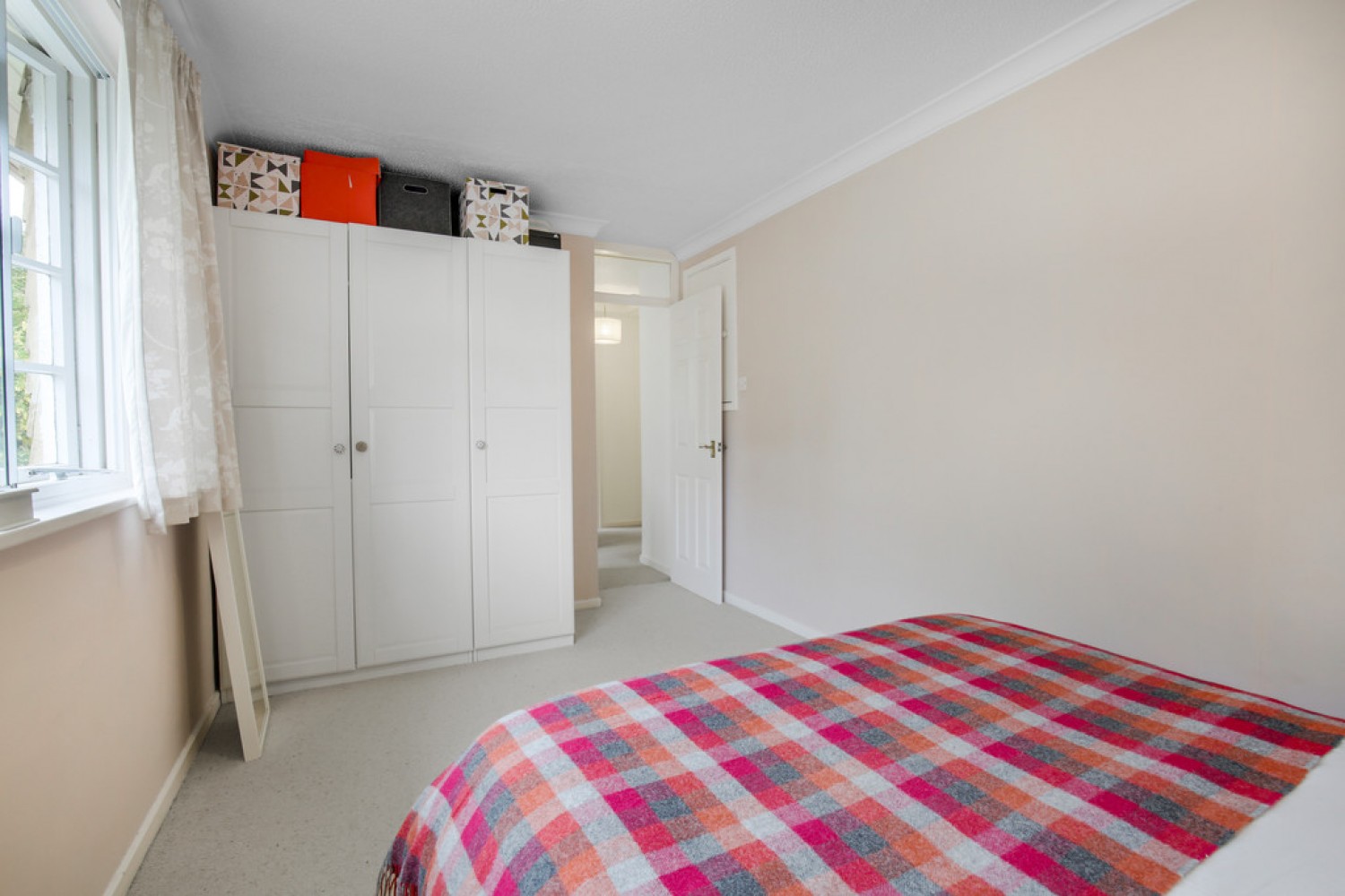 4 bedroom House for Sale Boxford Close, Selsdon, Surrey
