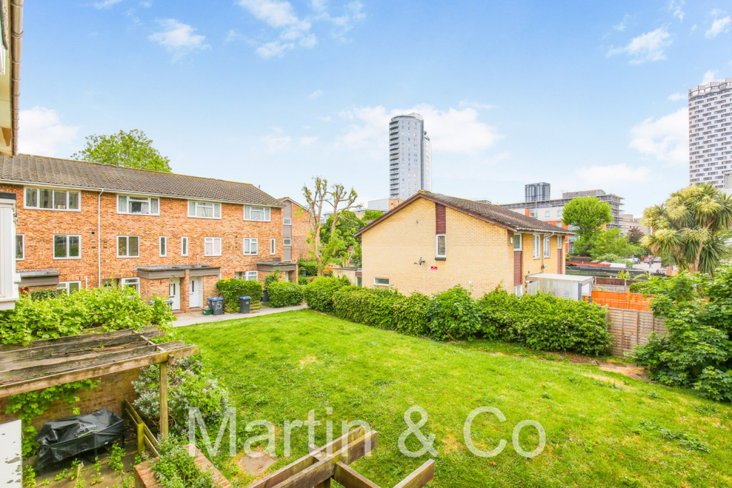 1 bedroom Flat for Sale Garrick Crescent, Park Hill, East Croydon