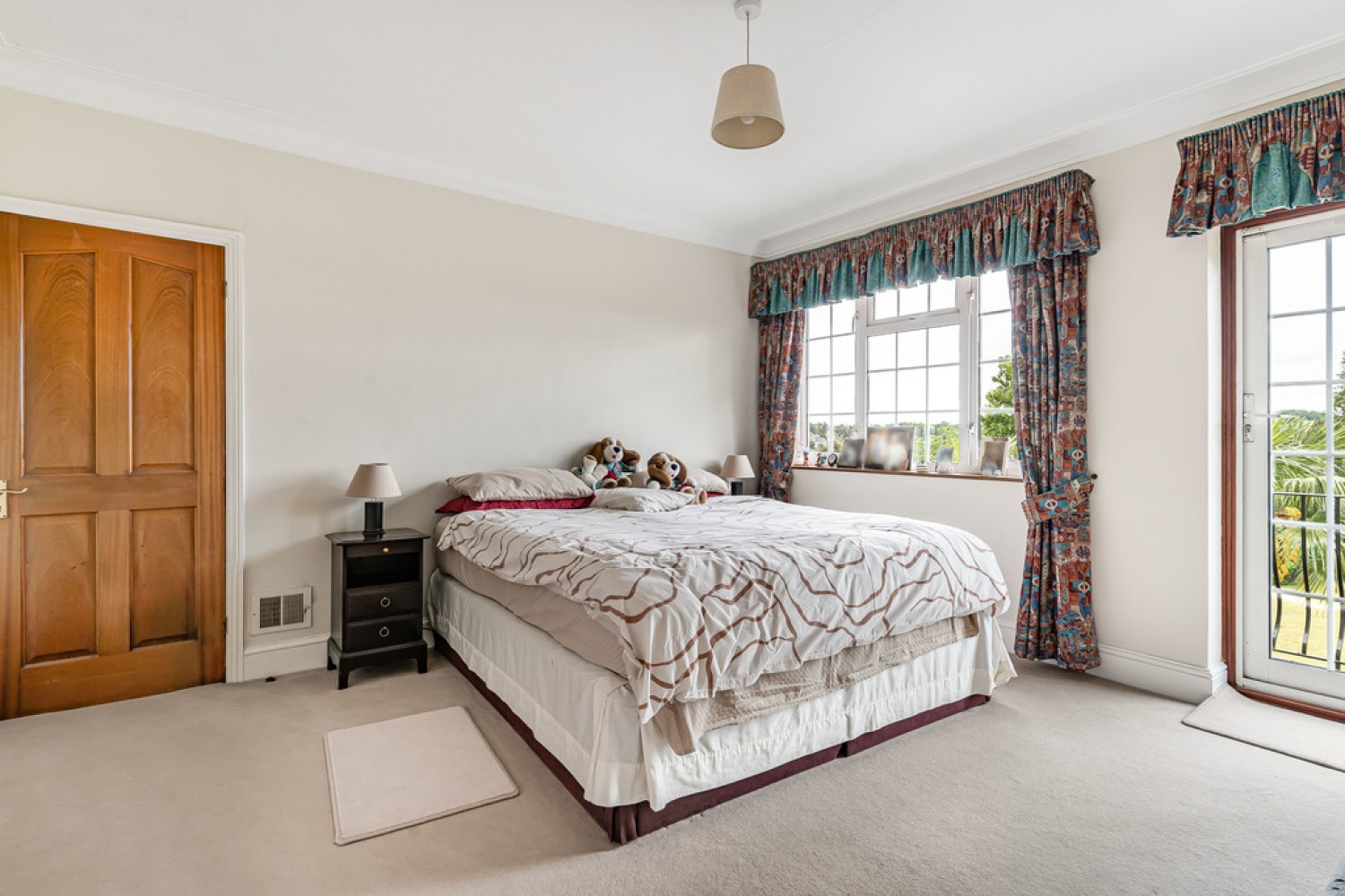 4 bedroom House for Sale Hartley Down, Purley