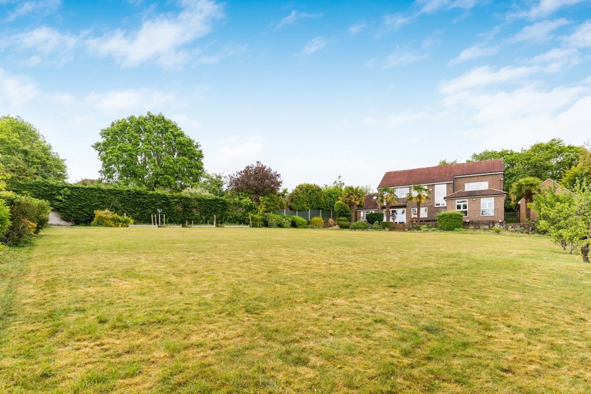 Hartley Down, Purley