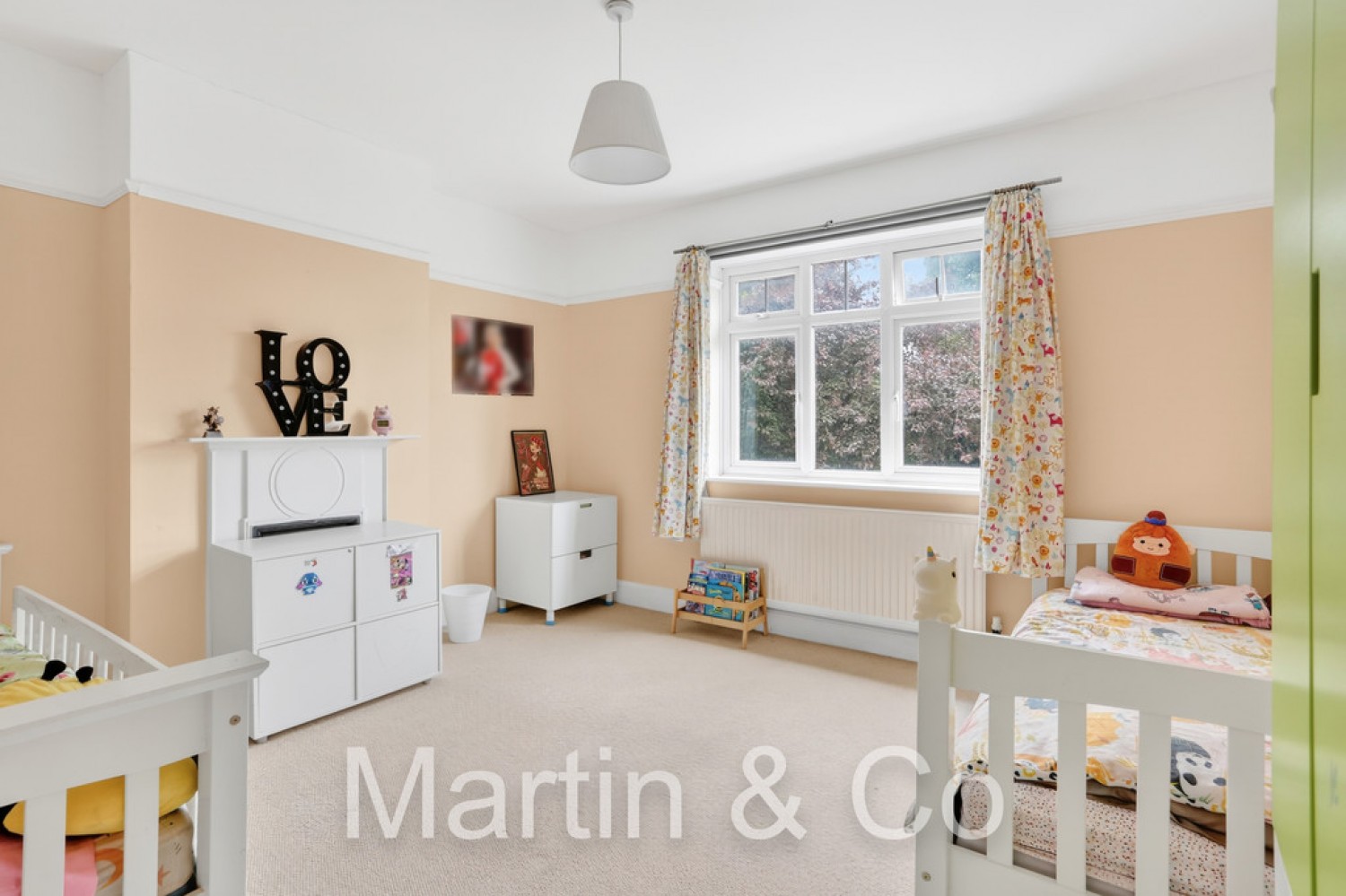 5 bedroom House for Sale Culmington Road, South Croydon