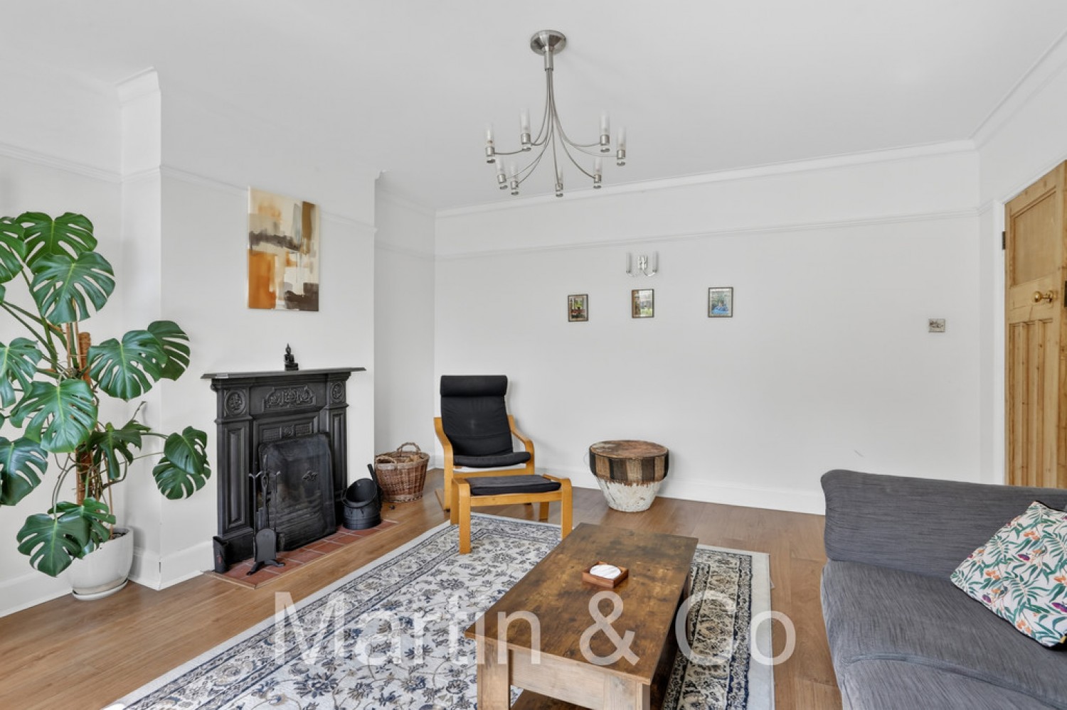 5 bedroom House for Sale Culmington Road, South Croydon