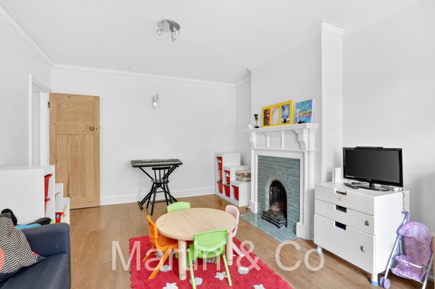 5 bedroom House for Sale Culmington Road, South Croydon