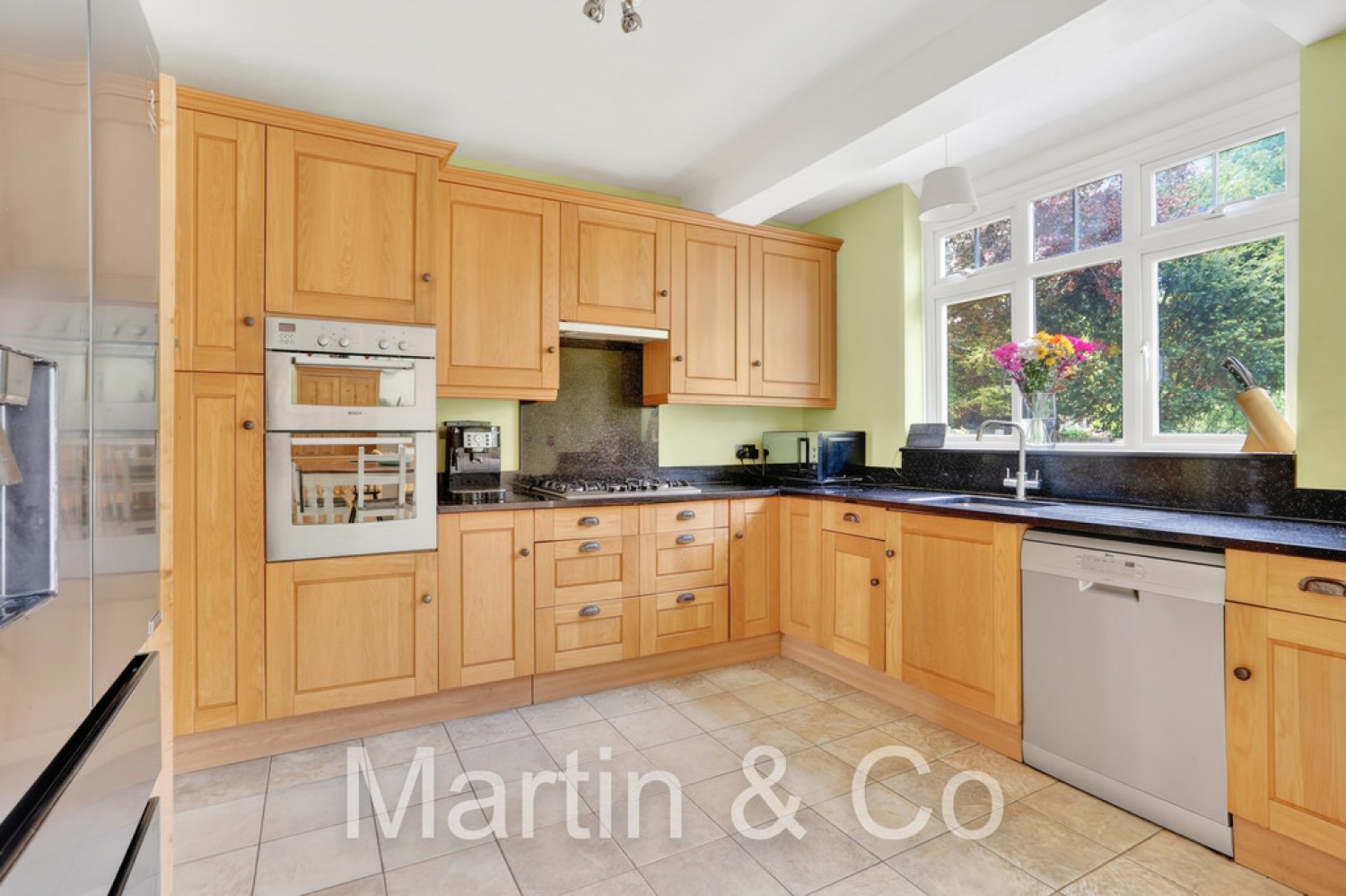 5 bedroom House for Sale Culmington Road, South Croydon