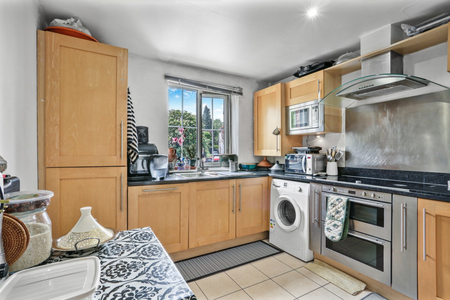 2 bedroom Flat for Sale Foxley Lane, Purley