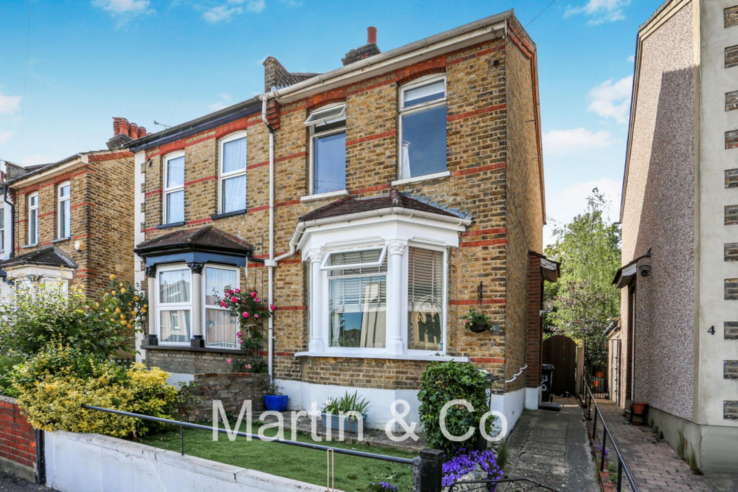3 bedroom House for Sale Churchill Road, South Croydon, Surrey