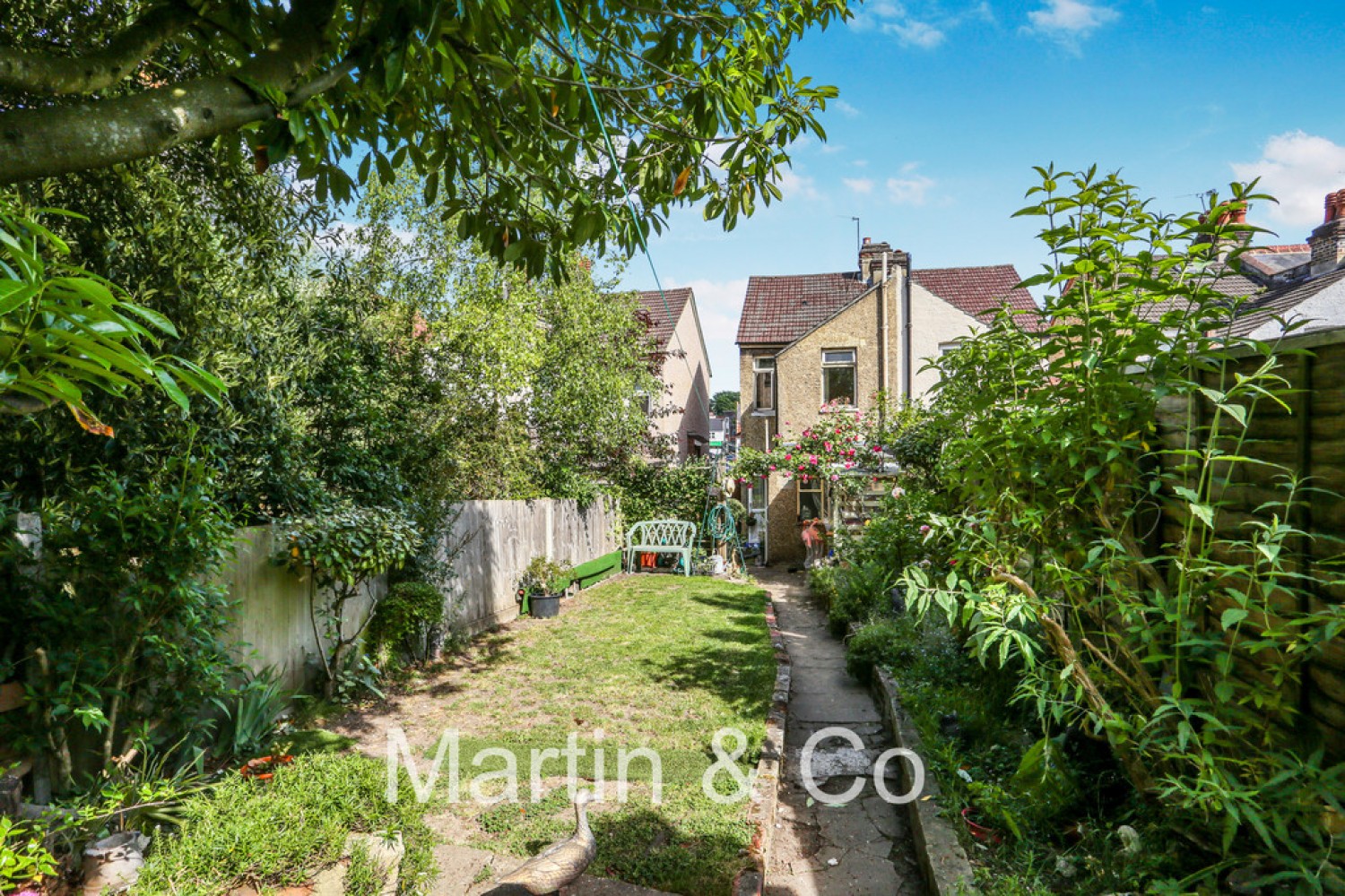 3 bedroom House for Sale Churchill Road, South Croydon, Surrey