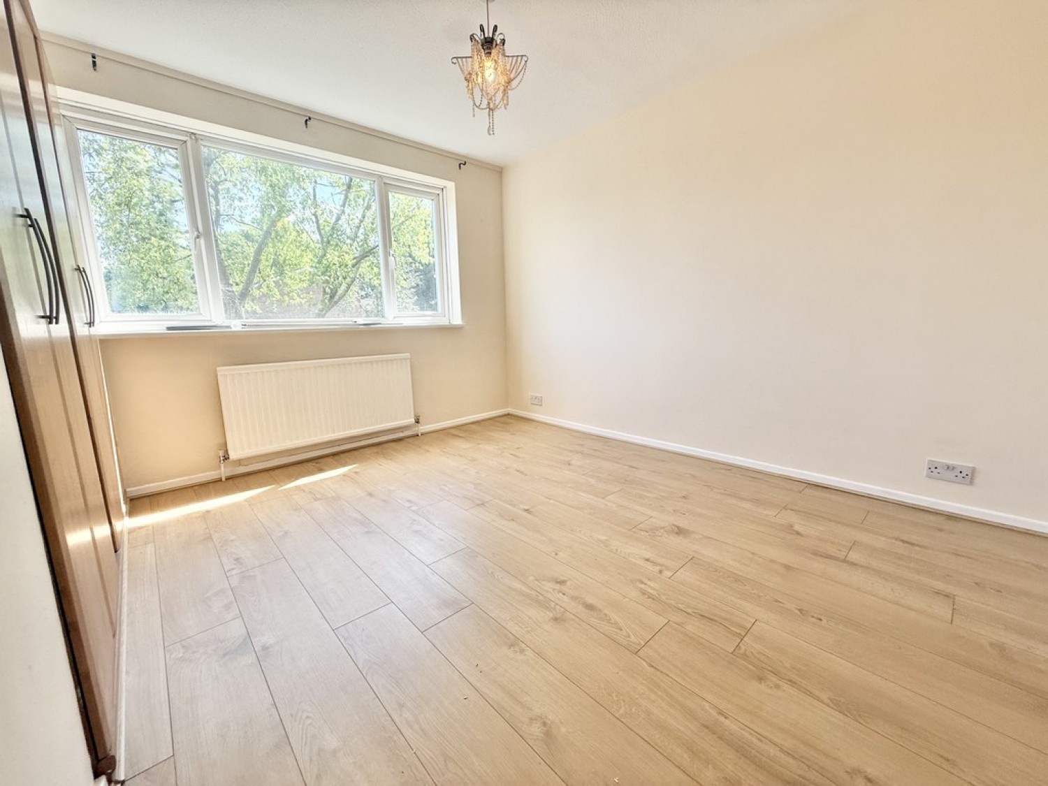 2 bedroom Flat for Sale Forestdale, Selsdon, Surrey