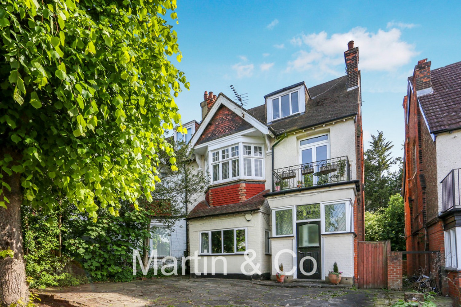 2 bedroom Flat for Sale Sanderstead, South Croydon, Greater London