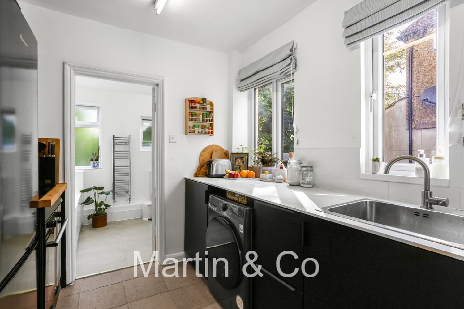 2 bedroom Flat for Sale Sanderstead, South Croydon, Greater London