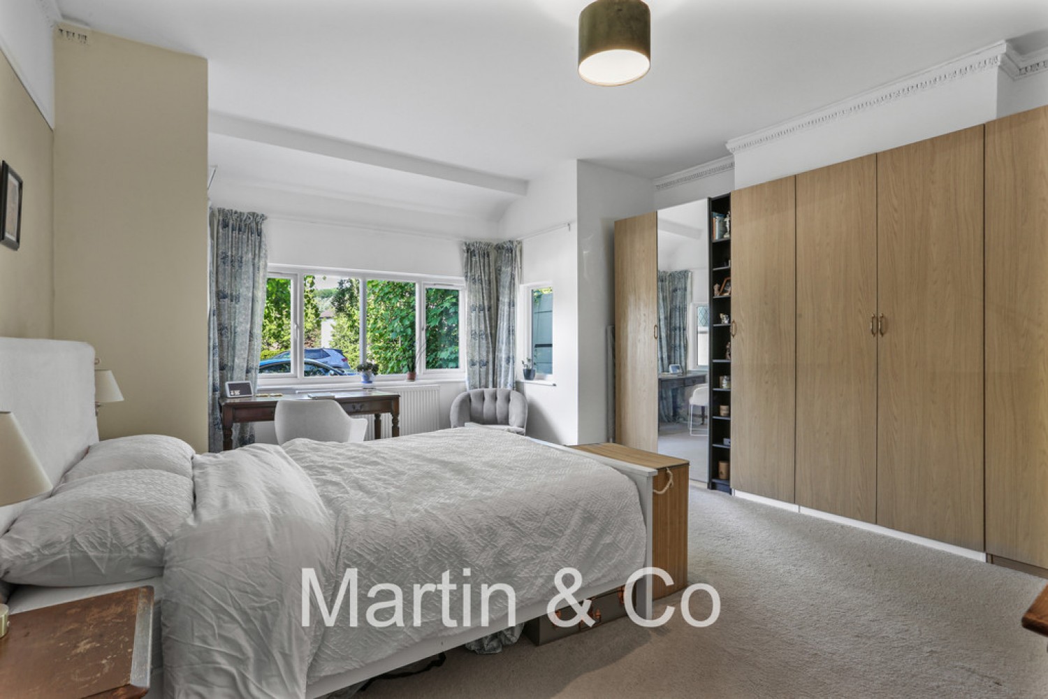 2 bedroom Flat for Sale Sanderstead, South Croydon, Greater London