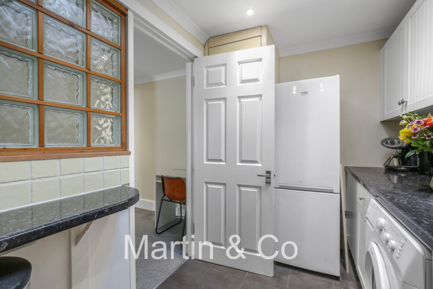 2 bedroom Flat for Sale Portland Rd, South Norwood, London