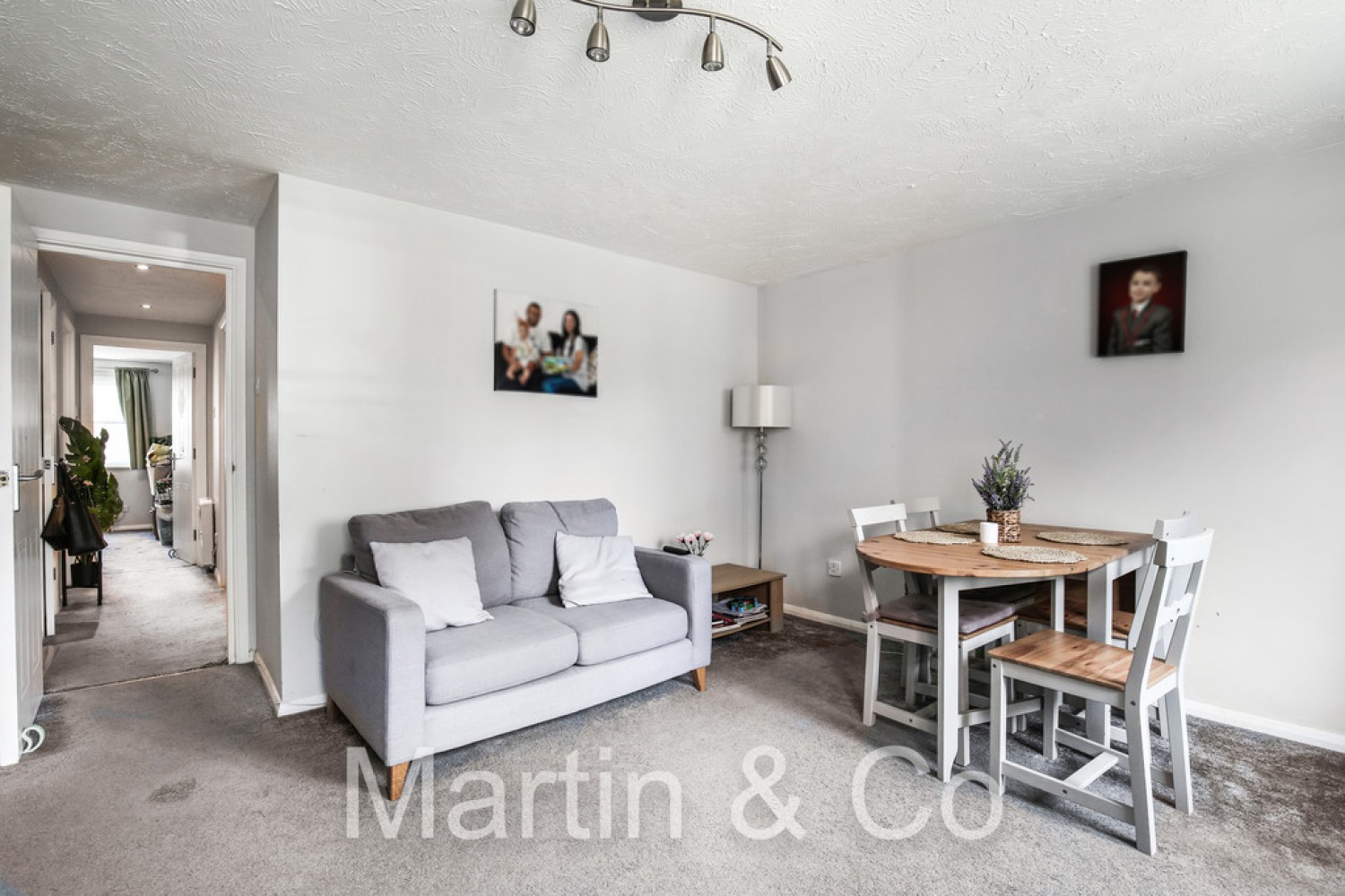 2 bedroom Flat for Sale Whitstable Place, Croydon, Surrey