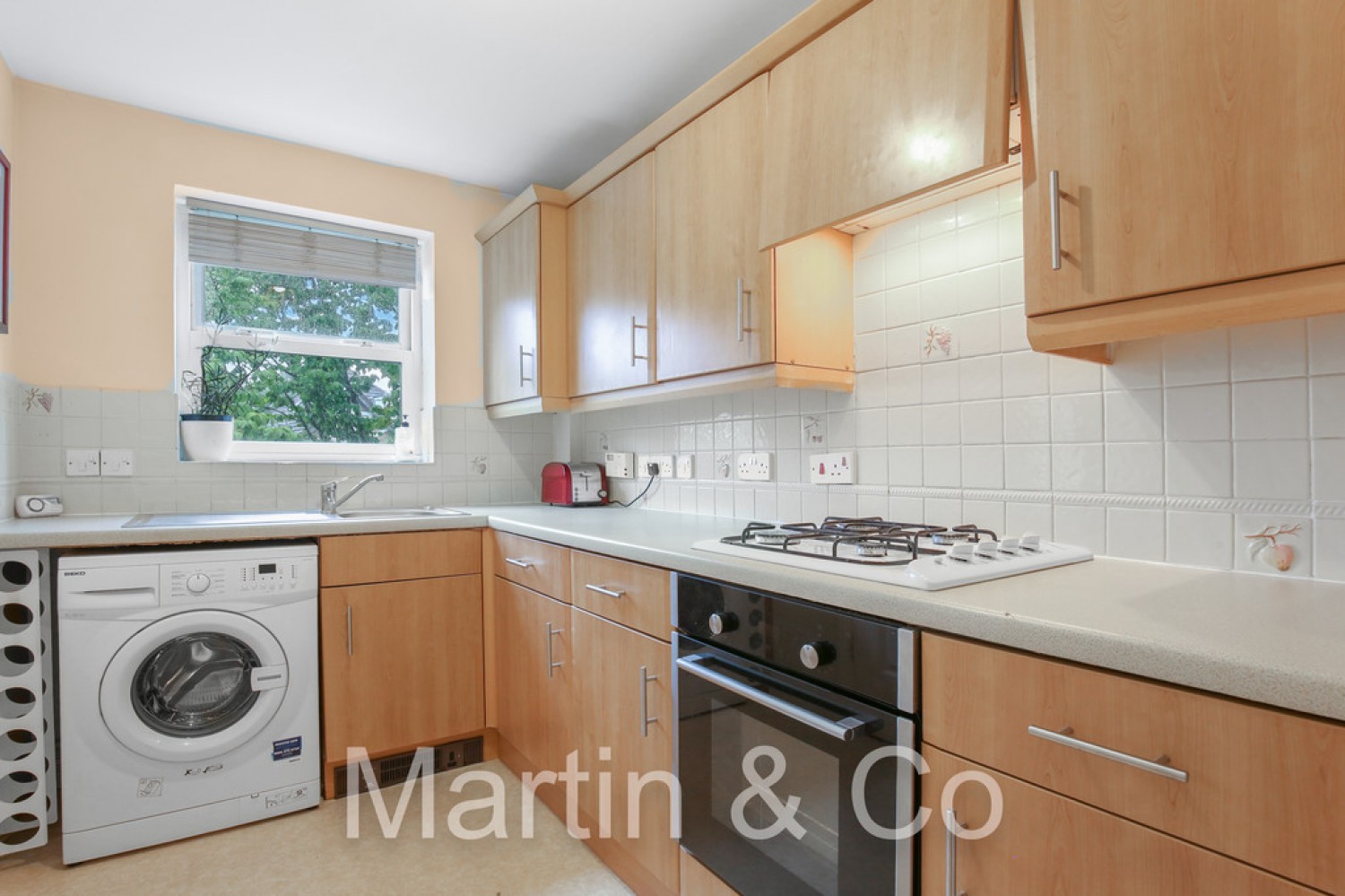 2 bedroom Flat for Sale Flat 7, 21 Normanton Road