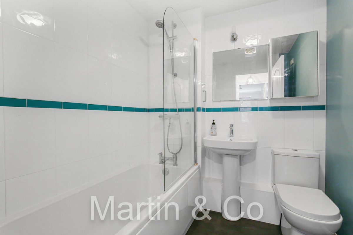Flat 7, 21 Normanton Road