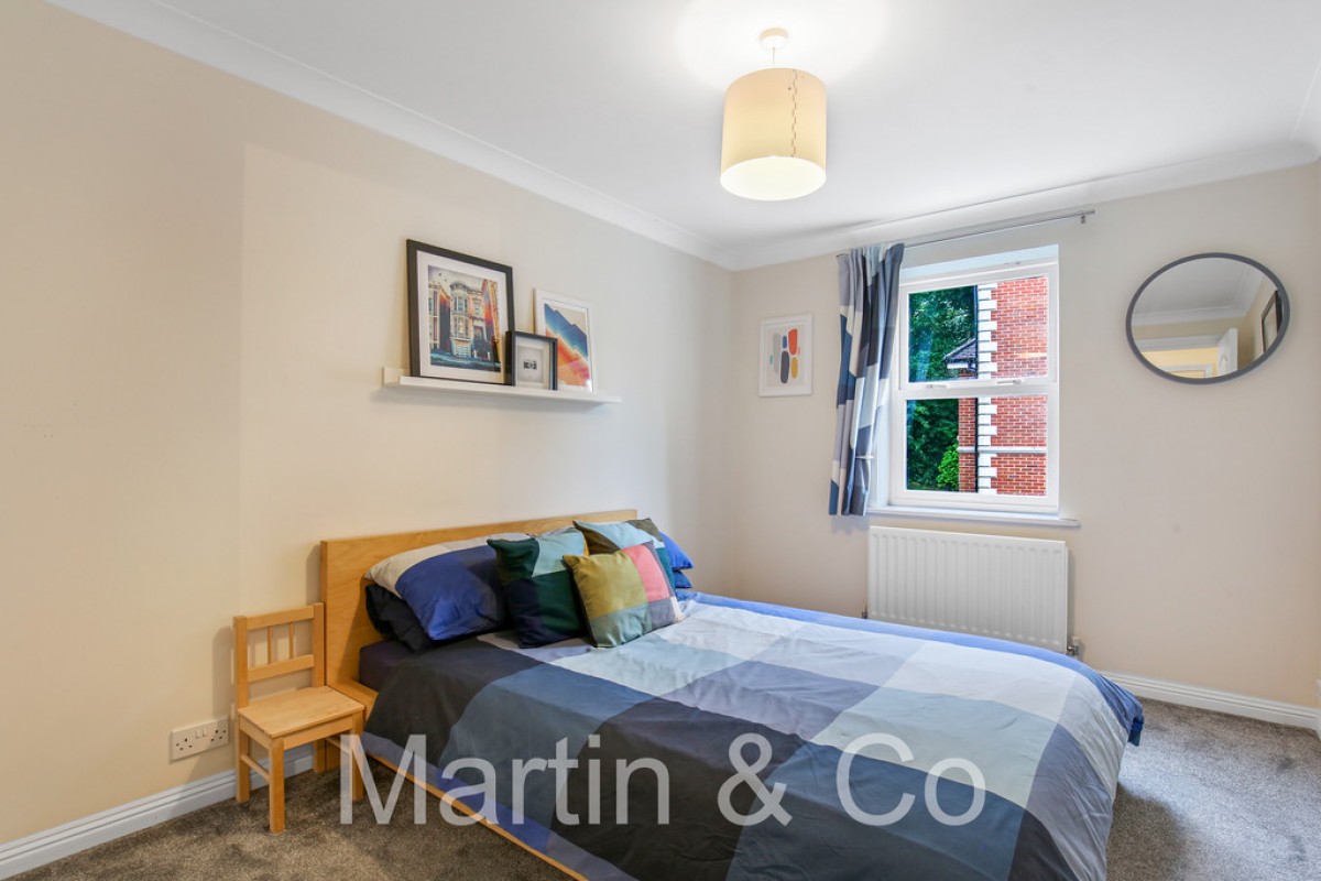 Flat 7, 21 Normanton Road