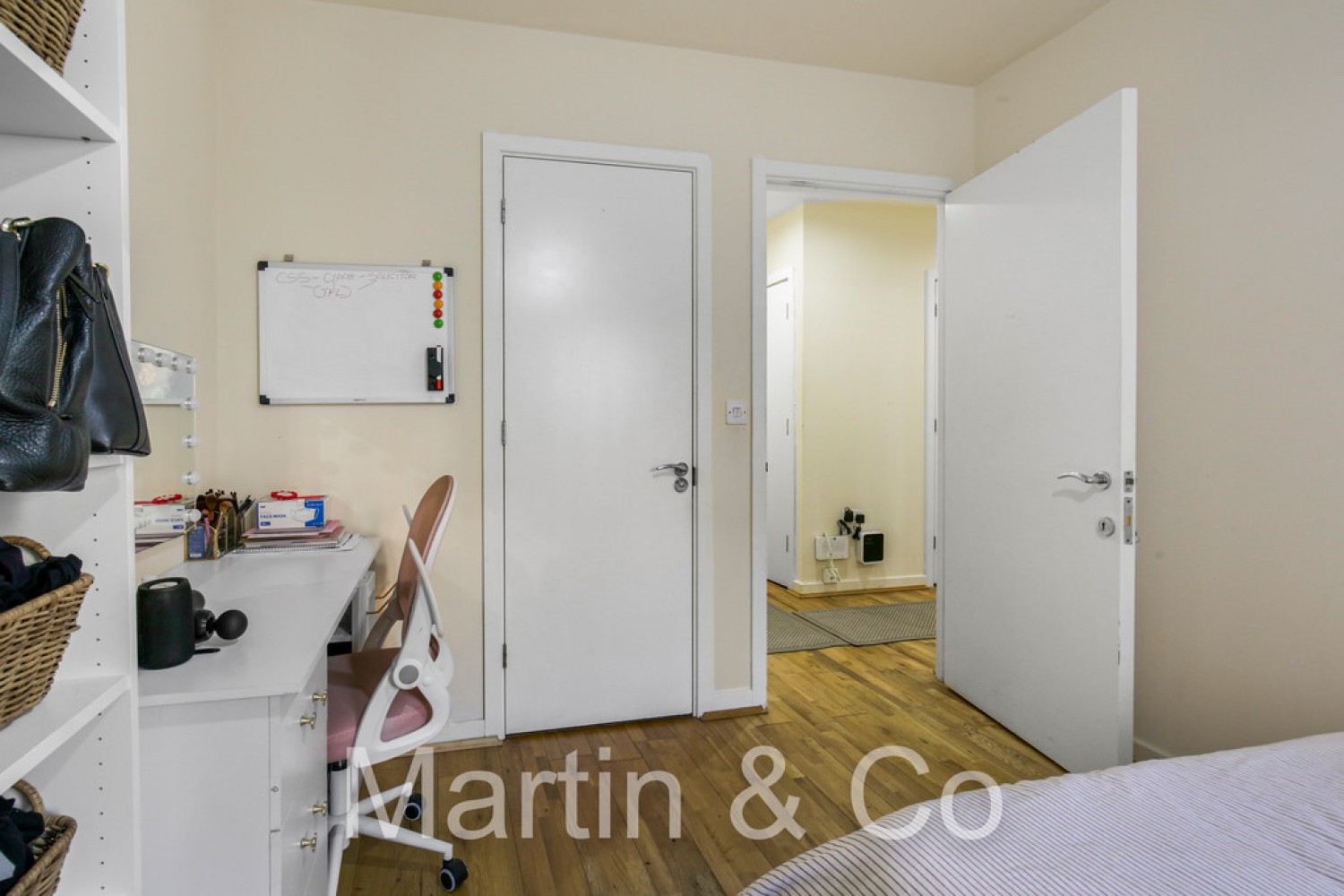 2 bedroom Flat for Sale Whitestone Way, 21 Whitestone Way, Croydon, Surrey