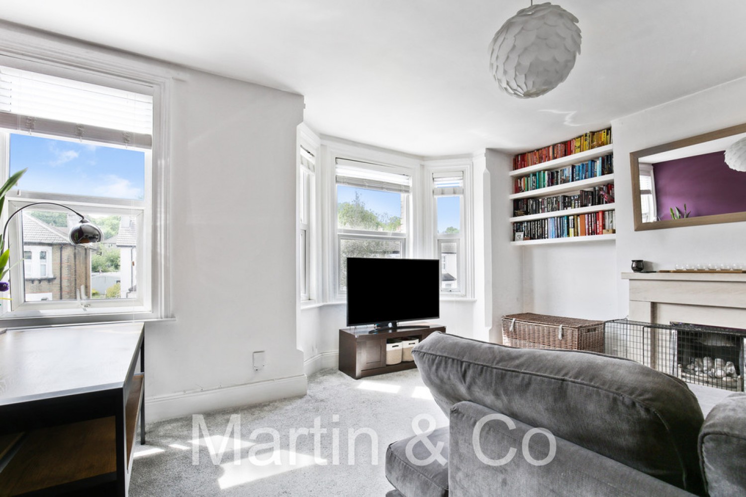 2 bedroom Flat for Sale Brighton Road, South Croydon, Surrey