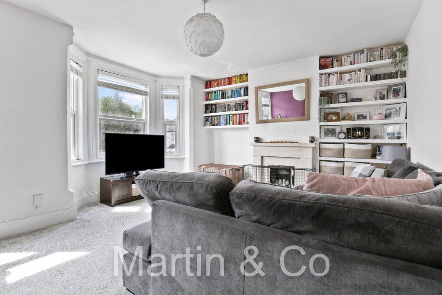 2 bedroom Flat for Sale Brighton Road, South Croydon, Surrey