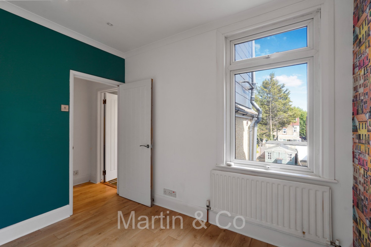3 bedroom House for Sale Churchill Road, South Croydon, Surrey