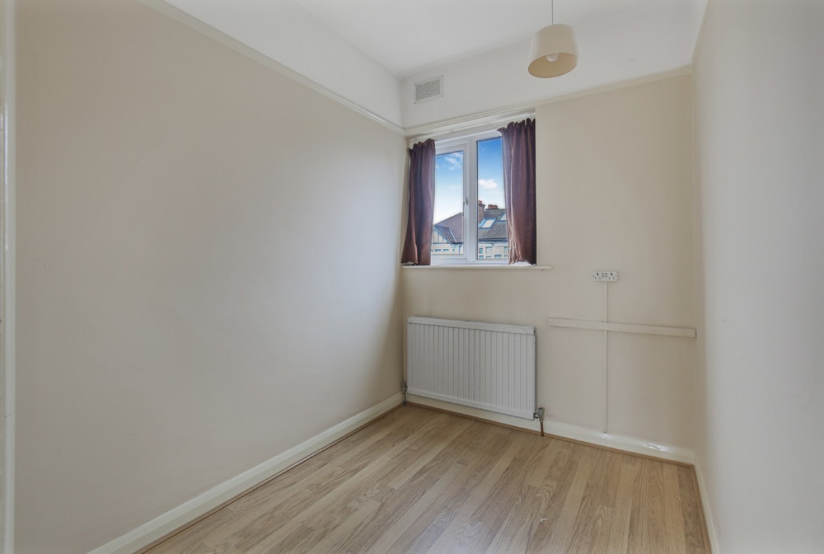 Edgehill Road, Mitcham, London