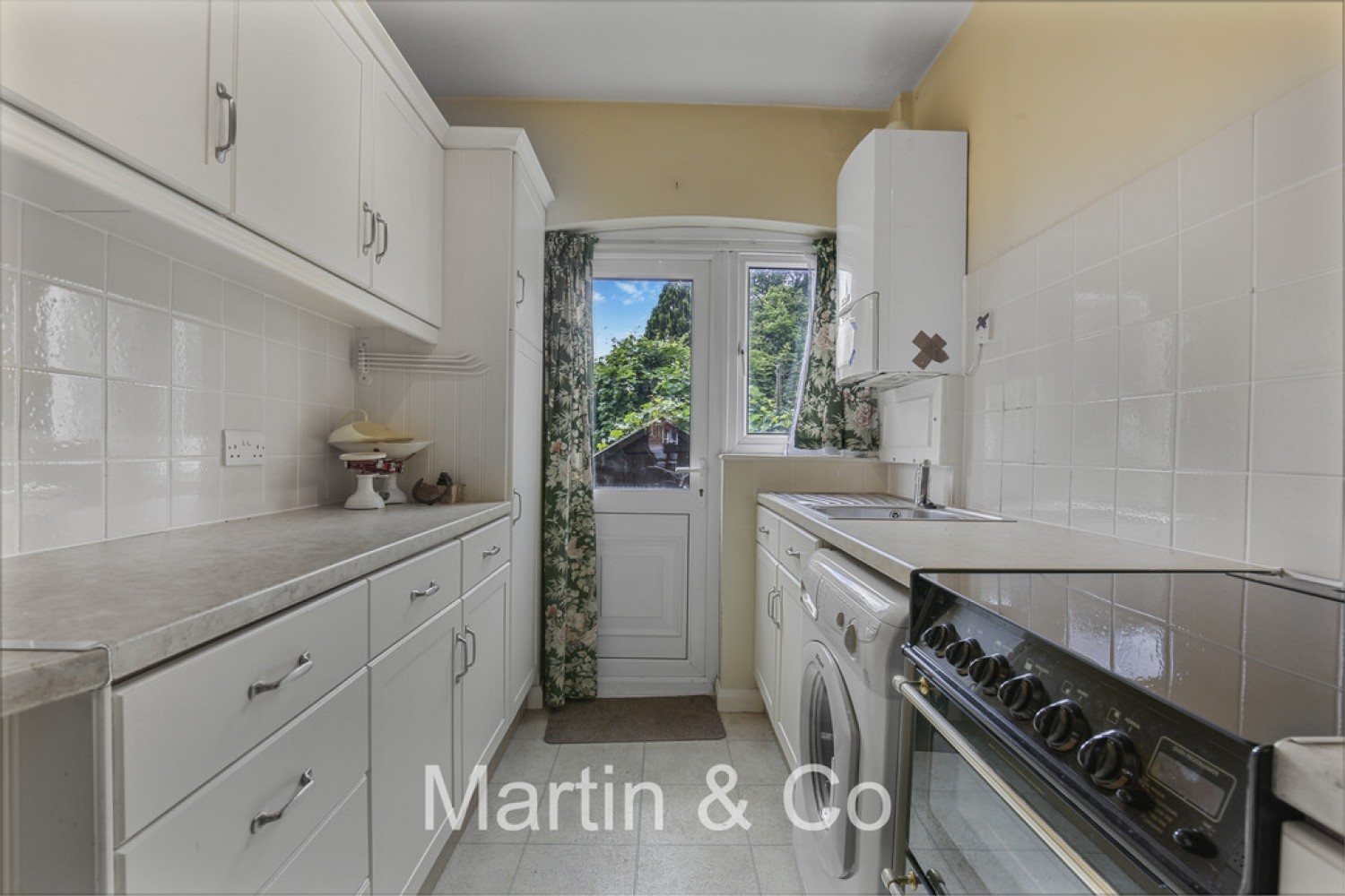 3 bedroom House for Sale Edgehill Road, Mitcham, London