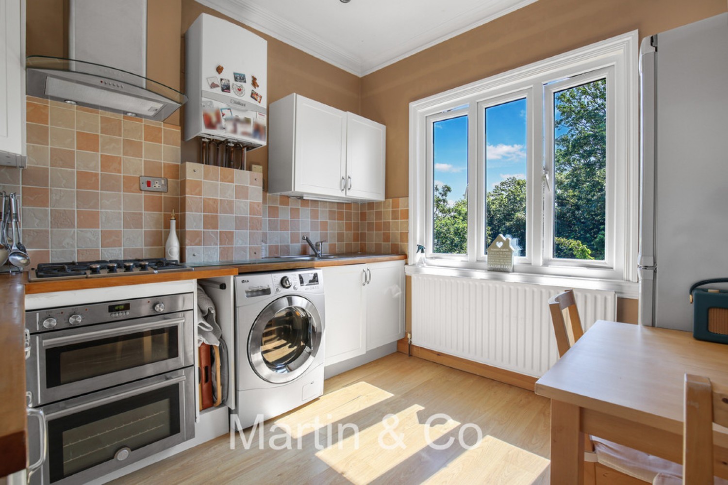2 bedroom Flat for Sale Blenheim Park Road, South Croydon