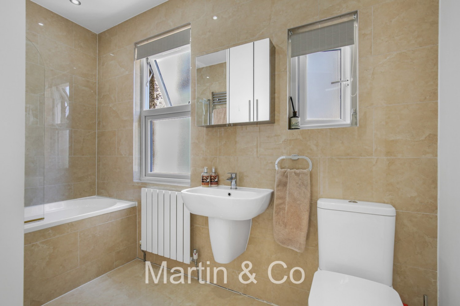 2 bedroom Flat for Sale Blenheim Park Road, South Croydon