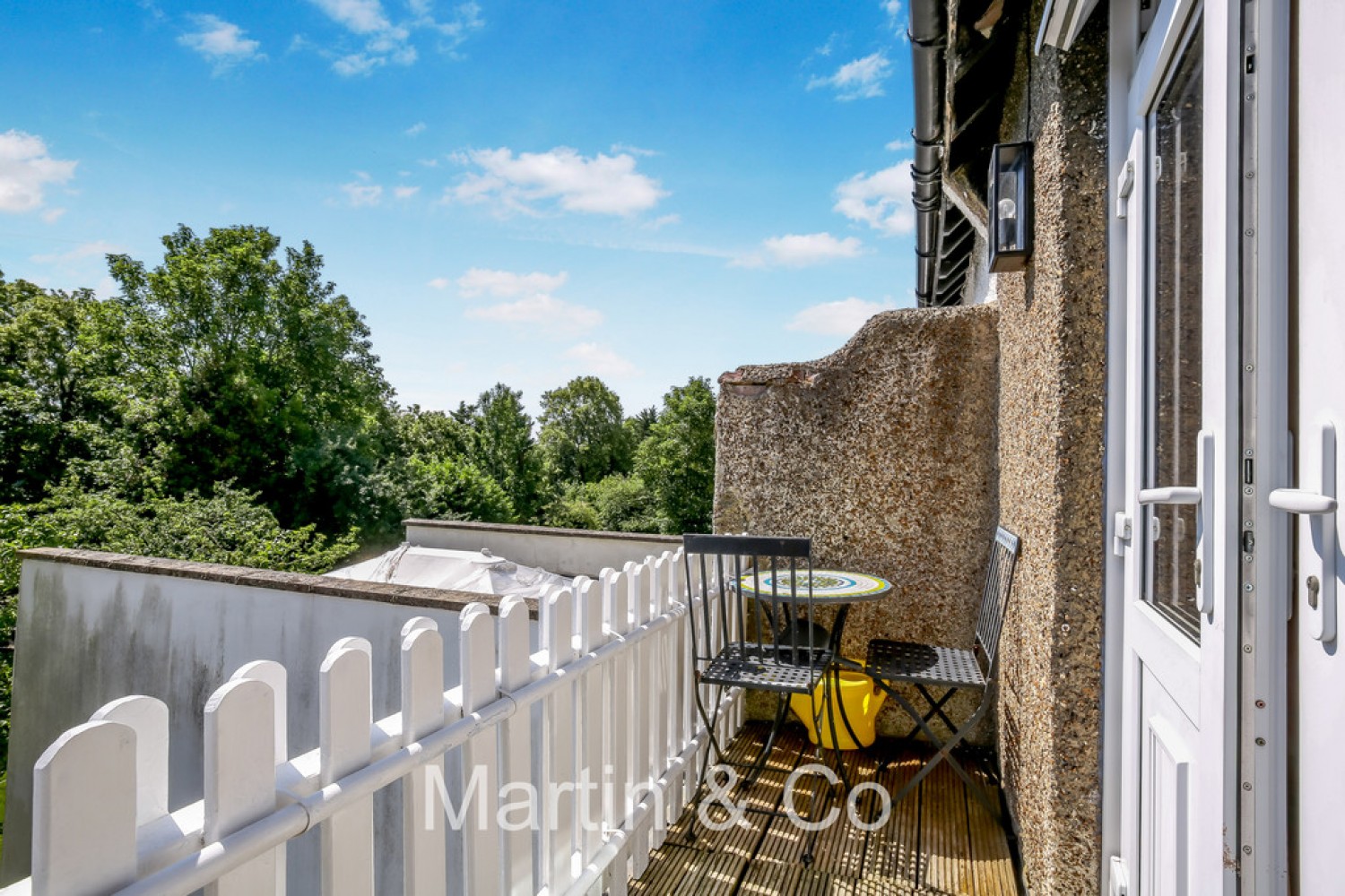 2 bedroom Flat for Sale Blenheim Park Road, South Croydon