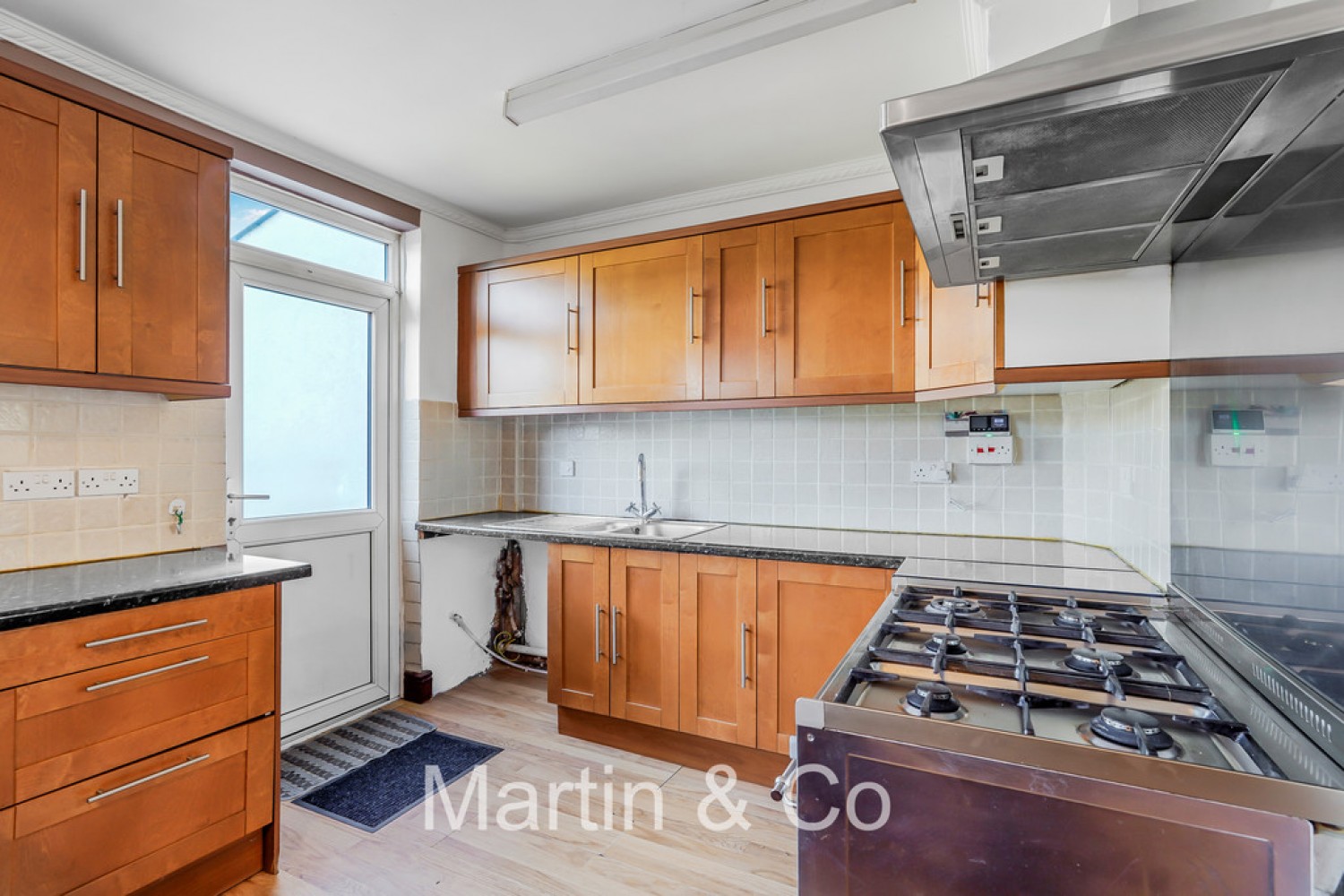 4 bedroom House for Sale Mitcham Road, Croydon, Surrey