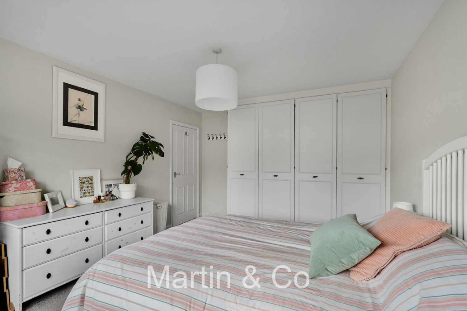1 bedroom Flat for Sale Eden Road, East Croydon, Surrey