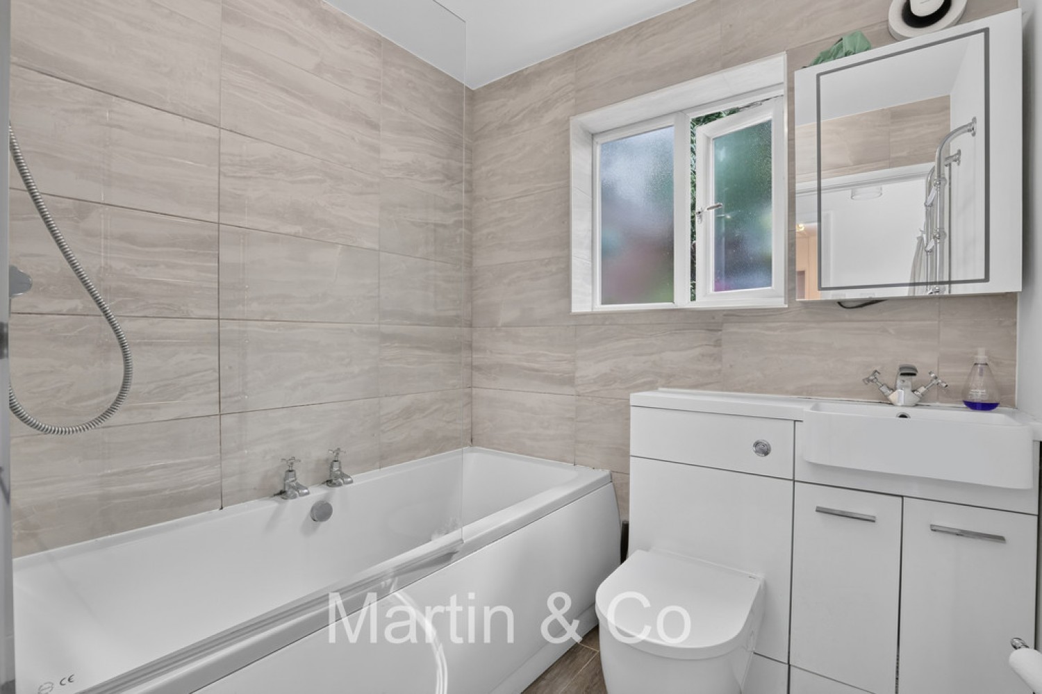2 bedroom House for Sale Sussex Road, South Croydon