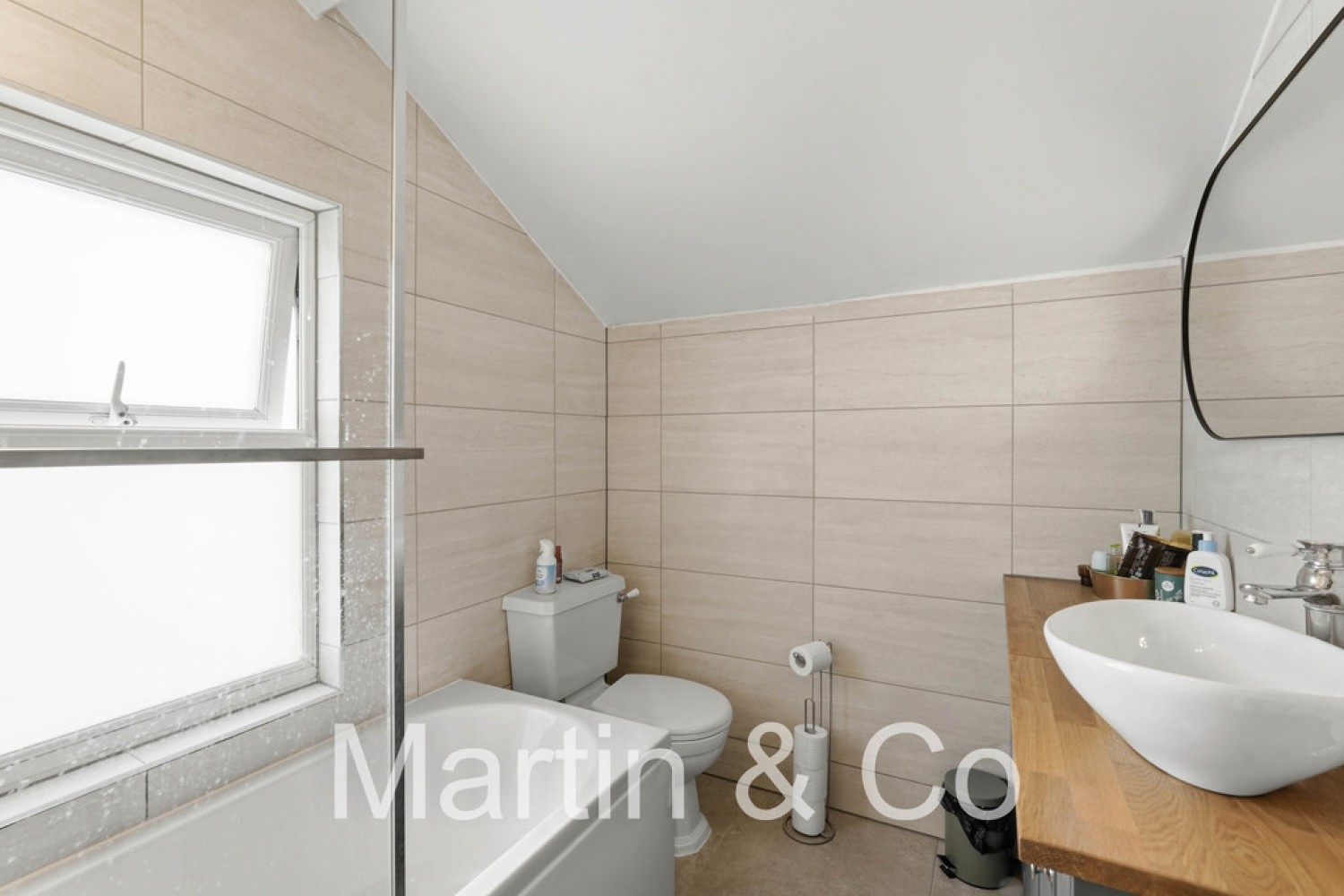 2 bedroom House for Sale Purley View Terrace, Sanderstead, Surrey