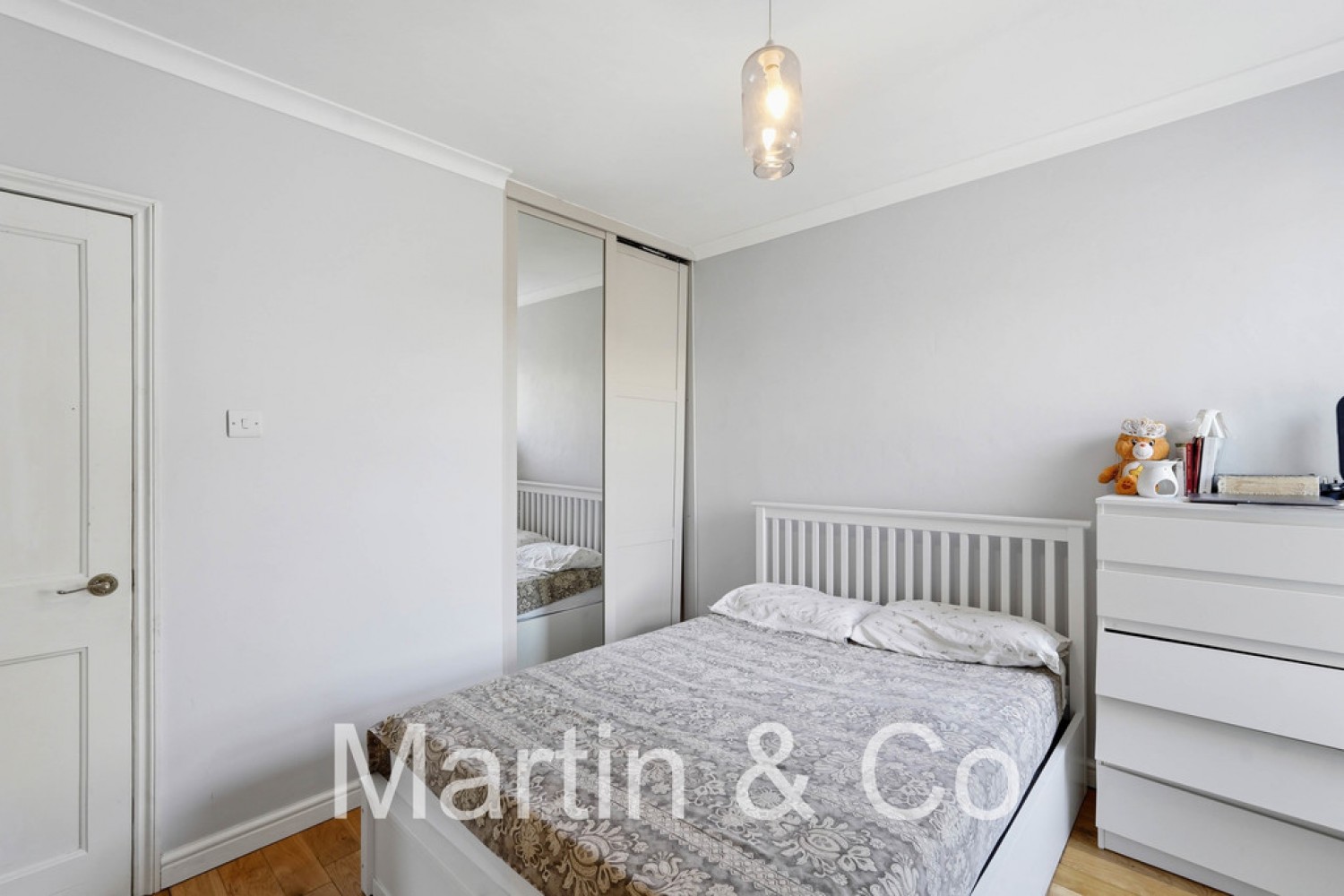 2 bedroom House for Sale Purley View Terrace, Sanderstead, Surrey