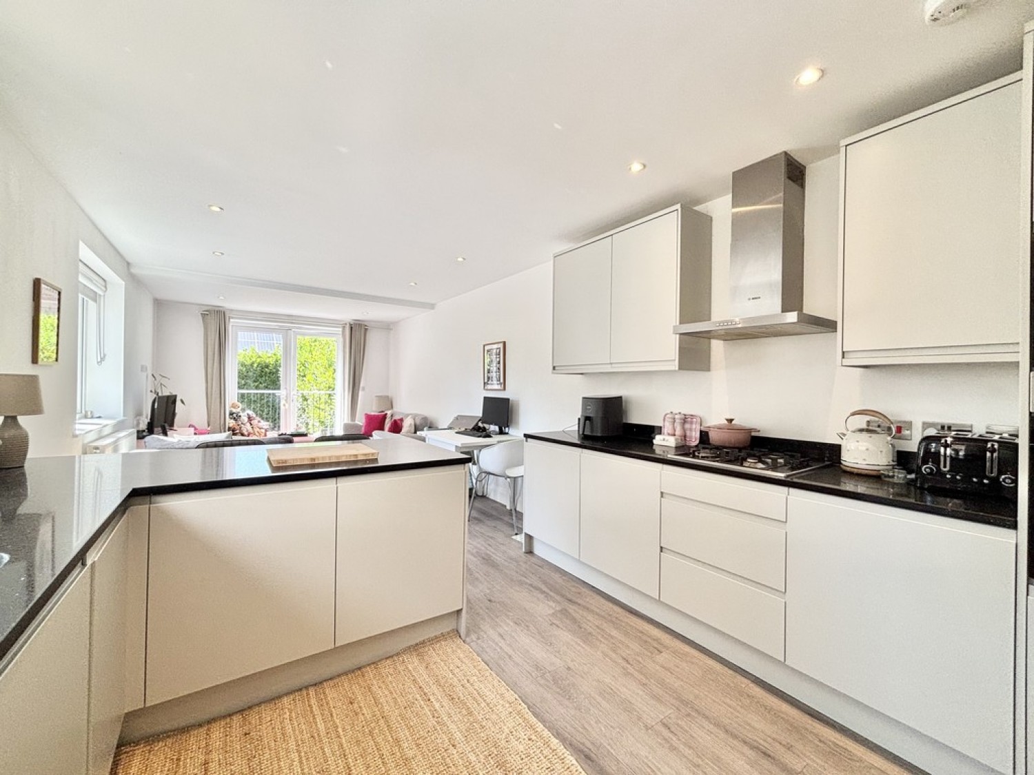2 bedroom Flat for Sale Brighton Road, South Croydon