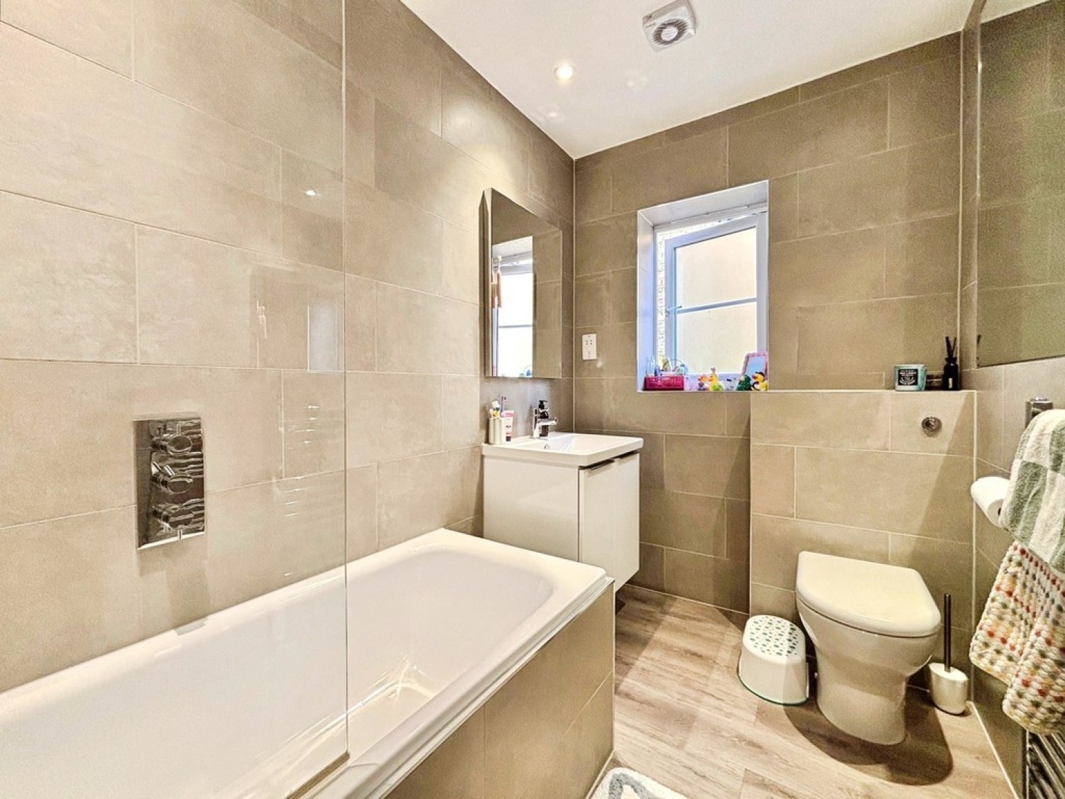 2 bedroom Flat for Sale Brighton Road, South Croydon
