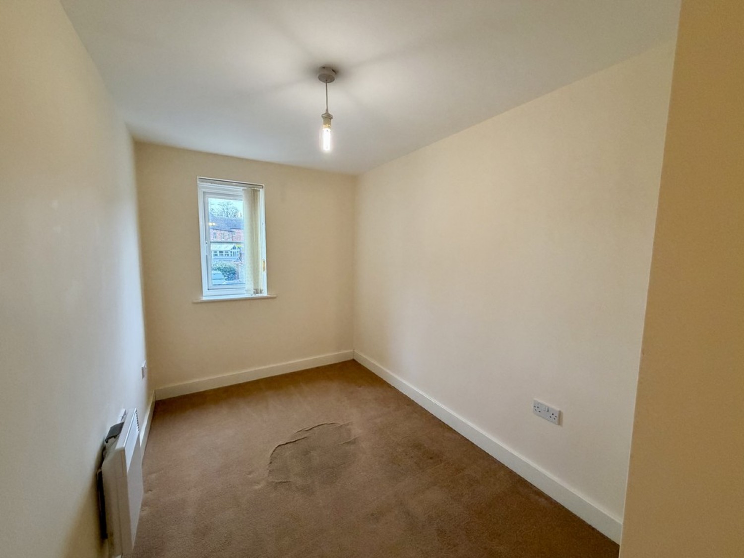 2 bedroom Flat for Letting Queen Mary House, 120 Queen Mary Road