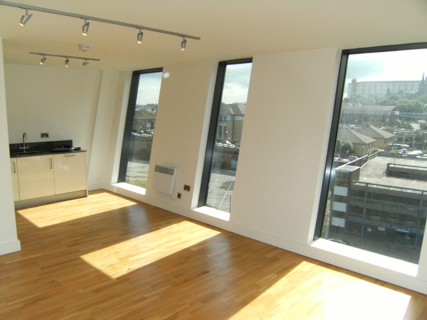 1 bedroom Flat for Letting Wicker Riverside, 2 North Bank