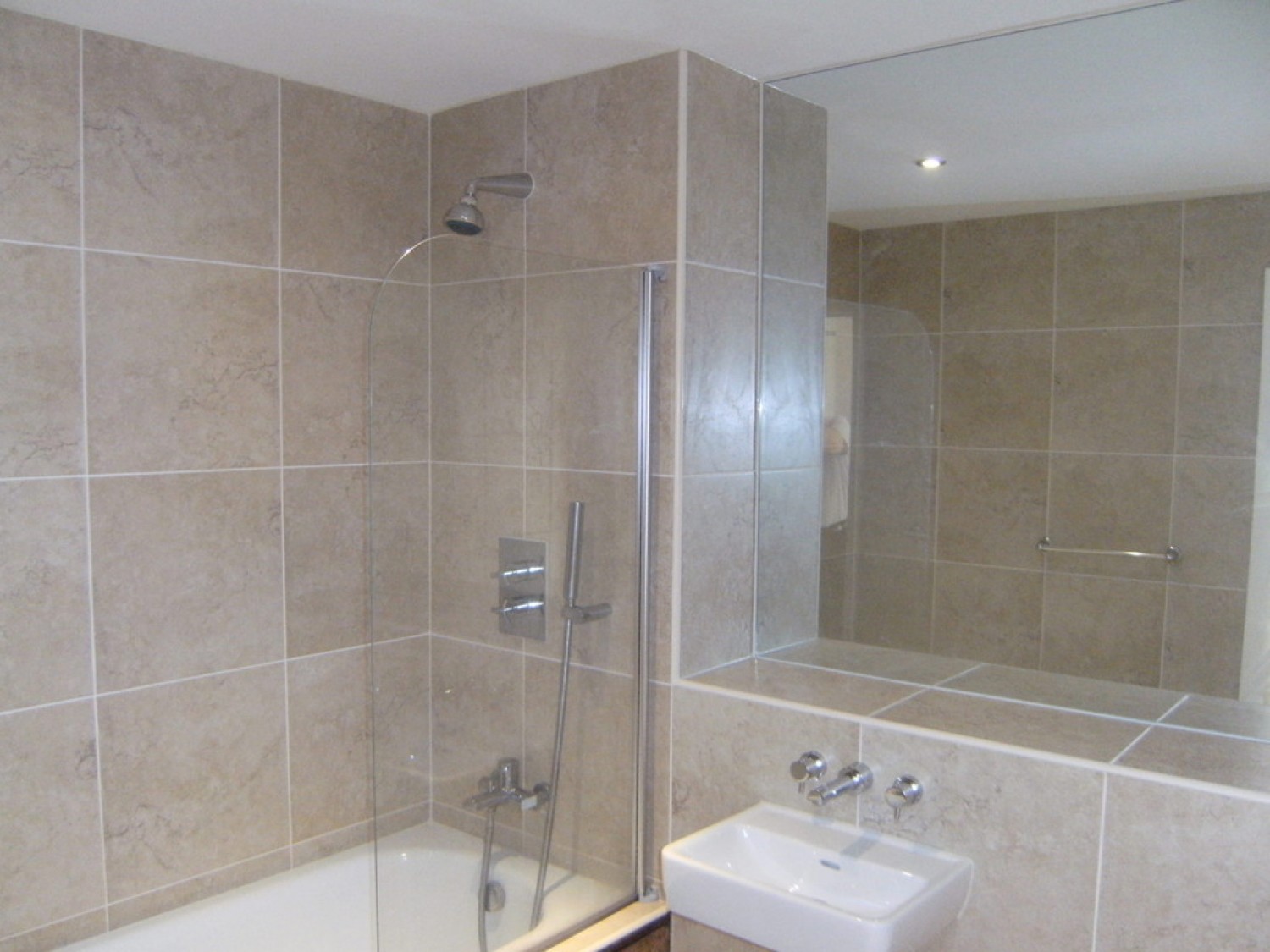 1 bedroom Flat for Letting Wicker Riverside, 2 North Bank